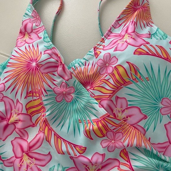 Pink and Orange One Piece Swimsuit with‎ V-Neckline - Picture 3 of 8